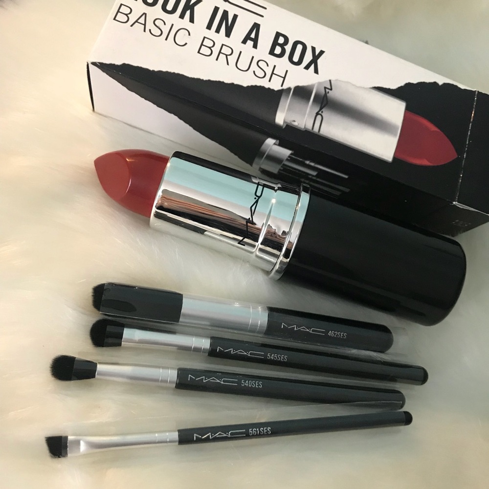 Mac Look In A Box Basic Brush Set